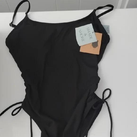 Shade & Shore Elegant Black Swimsuit 5/$20 - Picture 1 of 6